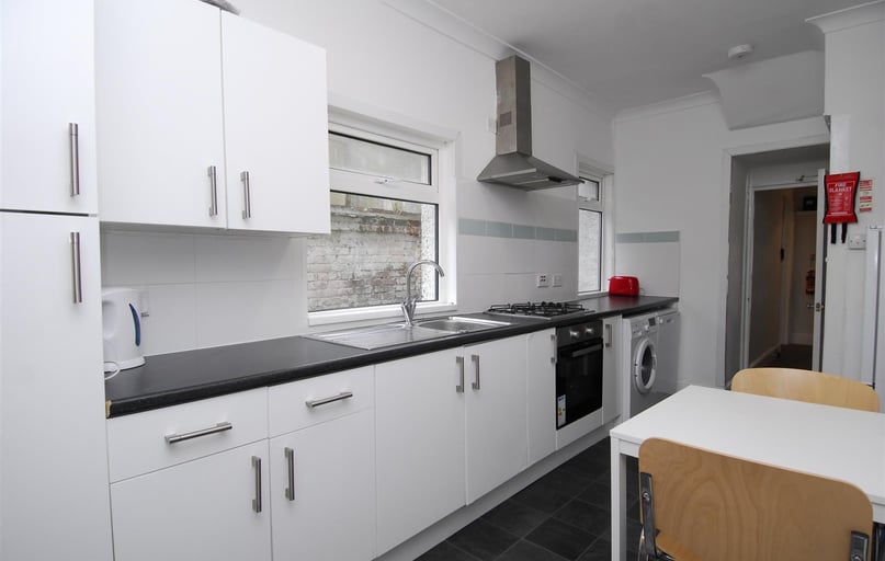 Abingdon Road, North Hill, Plymouth - Image 1